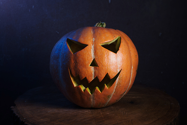 포토 JPG 해외이미지 나무 아이콘 전통 배너 계절 얼굴 조각 백그라운드 채소 오렌지 탁자 호박 휴가 미소 사람없음 목재 장식 노란색 할로윈 가을 등불 축하 유머 치아 무서움 11월 먹기 심볼 오브젝트 잭 내추럴 잭오랜턴 해외202004 해외포토 식물 감정 컬러 가구 컨셉 과일 재료 모션 조명 표정 신체부위 소화기관 날짜 파일형식 이미지허브