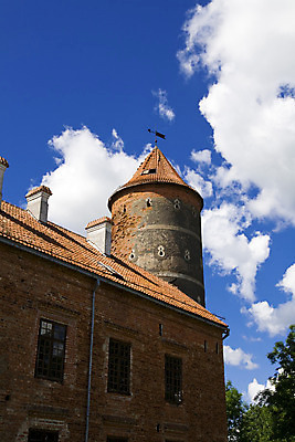 포토 JPG 해외이미지 유럽 호수 선 섬 그림자 사람없음 건물 빨간색 탑 궁전 시골 수비 중세 역사 신비 공상 마법 리투아니아 왕국 왕자 해외202004 해외포토 건축물 나라 컬러 컨셉 고건축 모션 파일형식 이미지허브