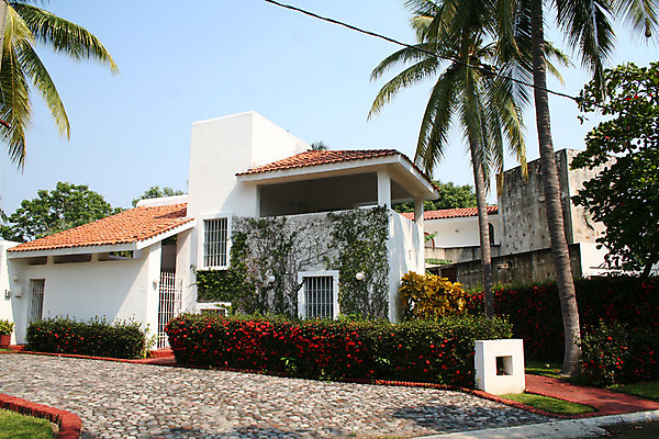 포토 JPG 해외이미지 창문 교실 유리 성공 멕시코 주택 손바닥 풍경 사람없음 금융 재산 맨션 지역 이웃 독립 전용 진짜 플로리다 해외202004 해외포토 손 교육 컨셉 북아메리카 학교 재질 건물 경제 미국 파일형식 이미지허브