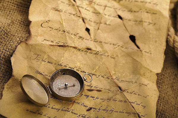 포토 JPG 해외이미지 종이 여행 백그라운드 지도 사람없음 골동품 계획 나침반 방향 청동 북쪽 동쪽 남쪽 서쪽 옛날 해외202004 해외포토 컨셉 파일형식 이미지허브