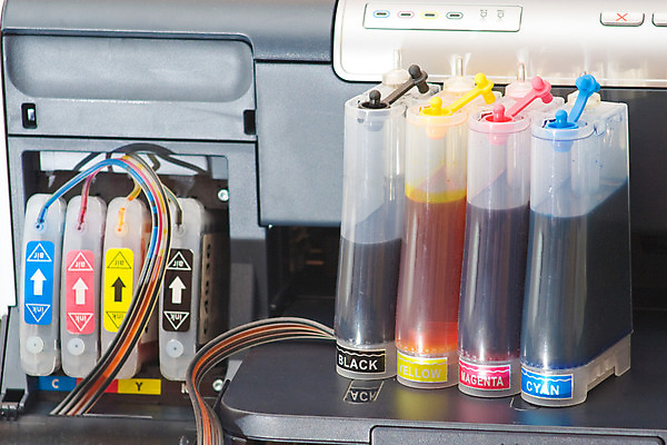 포토 JPG 해외이미지 잉크 사람없음 빨간색 빛 컬러풀 사무실 노란색 검은색 장비 흰색 액체 변화 인쇄 컨테이너 플라스틱 자주색 가득함 오브젝트 탱크 청록색 제트기 고립 교체 로딩 공급 해외202004 해외포토 산업 컬러 컨셉 비즈니스 재질 비행기 파일형식 이미지허브