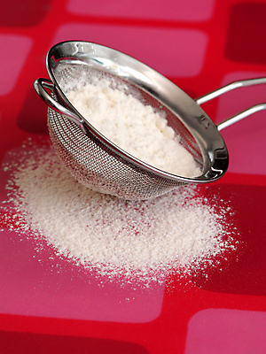 포토 JPG 해외이미지 음식 분홍색 가정 주방용품 주택 요리 사람없음 빨간색 금속 주방 빵집 흰색 기구 굽기 오브젝트 밀가루 철사 망사 철강 해외202004 해외포토 컬러 생활용품 재질 건물 상점 직물 가루 구이 파일형식 이미지허브