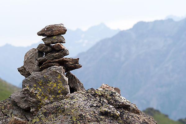 포토 JPG 해외이미지 백그라운드 자연 표면 사람없음 침묵 회색 조약돌 바위 매끈함 묘사 질감 내추럴 해외202004 해외포토 컬러 소리 돌_바위 감각 생태계 파일형식 이미지허브