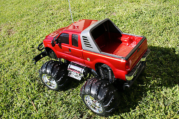 포토 JPG 해외이미지 모델 신체 창문 자동차 안테나 사람없음 빨간색 장난감 문 지프 눈금 타이어 짐차 범퍼 해외202004 해외포토 육상교통 컬러 통신 승용차 파일형식 이미지허브