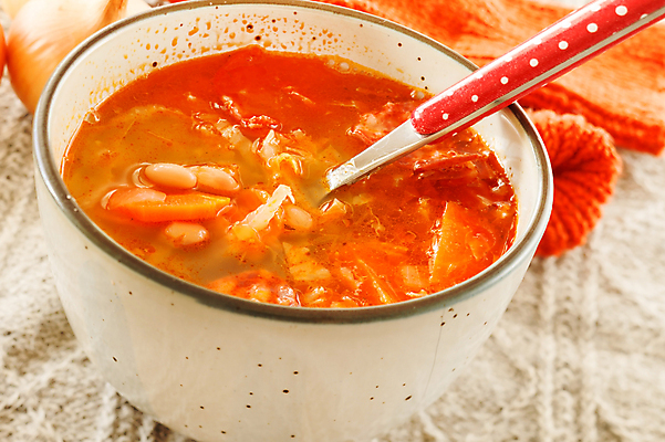 포토 JPG 해외이미지 식물 전통 접시 음식 빵 겨울 채소 양파 콩 감자 건강 육류 돼지고기 요리 사람없음 빨간색 노란색 주방 숟가락 식사 저녁식사 당근 흰색 시골 신선 뜨거움 사발 신장 수프 냄비 먹기 허브 향신료 준비 유기농 베이컨 점심식사 초리조 핸드메이드 해외202004 손모아장갑 해외포토 식기 웰빙 계절 컬러 장갑 식재료 모션 곡류 뿌리채소 수저 사기그릇 비뇨기관 솥 향미료 파일형식 이미지허브