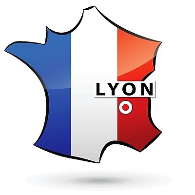 EPS 해외이미지 디자인 도로 지도 일러스트 휴가 빨간색 파란색 프랑스 흰색 깃발 도시 제조 심볼 사인 도로표지판 방문 환영 타운 주소 프랑스어 GPS 고립 리옹 해외202004 해외일러스트 문자 유럽 길 컬러 교통시설 표지판 파일형식 벡터 이미지허브