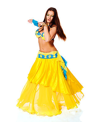 포토 JPG 해외이미지 전신 백인 1 전통 드레스 행복 아시아 문화 모션 미술 한명 인종 파란색 노란색 유행 활발 댄서 무대 흰색 화려 우아함 유혹 슛 열정 동쪽 고립 단아함 아랍어 스타일 해외202004 해외포토 서양인 직업 옷 감정 나라 컬러 컨셉 문화예술 사람 방향 파일형식 이미지허브