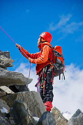 포토 JPG 해외이미지 라이프스타일 응시 계절 여자 스포츠 산 매달리기 사람 성인 사람없음 야외 등산 연습 오르기 곡예사 해외202004 해외포토 직업 시선 모션 생활 트래킹 파일형식 이미지허브