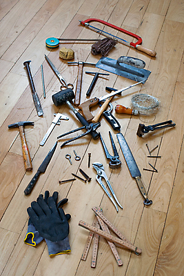 포토 JPG 해외이미지 장갑 노동자 줄자 사람없음 목재 도구 공구 나사 업무 못 칼 끝 전철 얽힘 망치 목수 치수 펜치 DIY 총알 단검 많음 해외202004 해외포토 나무 직업 잡화 무기 육상교통 컨셉 재료 대중교통 자 취미 작업 검 파일형식 이미지허브