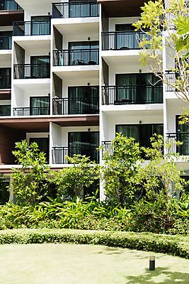 포토 JPG 해외이미지 도로 여행 백그라운드 모션 벽지 하늘 추상 불꽃 거리 풍경 사람없음 야외 빨간색 파란색 빛 도시풍경 컬러풀 노란색 검은색 고층빌딩 어둠 새벽 에너지 도시 원형 고속도로 도심 야간 소프트포커스 속도 대도시 스카이라인 빛망울 광 유흥 효과 해외202004 해외포토 자연요소 도형 길 컬러 무늬 교통시설 불 촬영기법 빌딩 파일형식 이미지허브