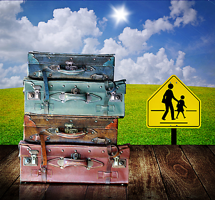 포토 JPG 해외이미지 구름 디자인 교육 여행 백그라운드 컨셉 밭 서류가방 가방 학교 교통시설 자연 하늘 휴가 휴식 항해 안전 풍경 사람없음 야외 초록색 스터디 태양 여행가방 수확 골동품 짐 신선 고급 가죽 질감 복고 도로표지판 그런지 수하물 옛날 해외202004 해외포토 자연요소 잡화 도로 컬러 교통 농업 배_교통 학습 표지판 시설 생태계 파일형식 이미지허브