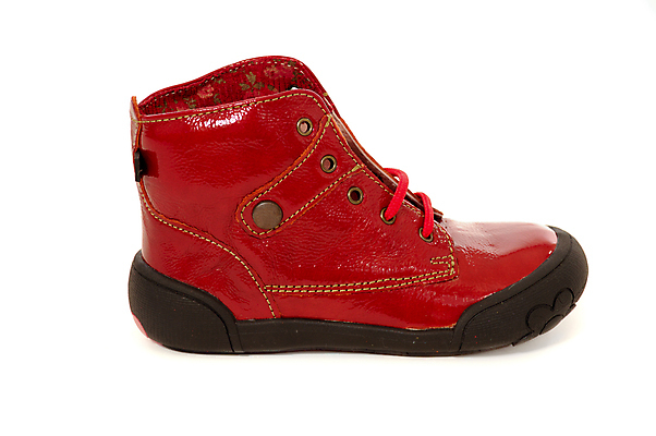 포토 JPG 해외이미지 옷 백그라운드 신발 새로움 부츠 사람없음 빨간색 빛 유행 걷기 산책 흰색 우아함 작음 가죽 오브젝트 부드러움 단계 고립 양발 스타일 해외202004 해외포토 컬러 컨셉 모션 휴식 감각 크기 파일형식 이미지허브