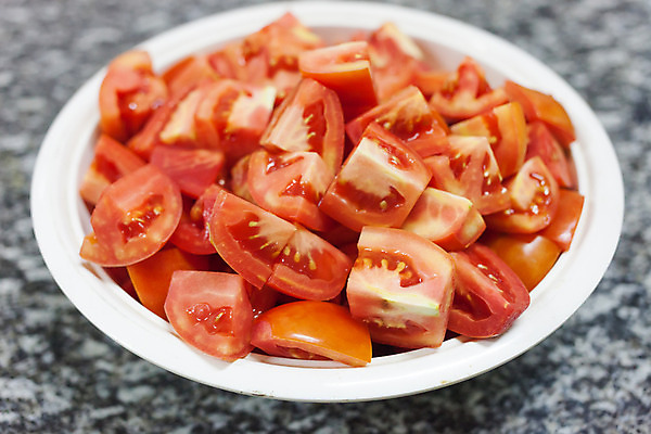 포토 JPG 해외이미지 접시 음식 조각 백그라운드 패턴 농업 다이어트 토마토 채소 과일 재료 부분 탁자 건강 씨앗 사람없음 가로 빨간색 빛 식당 식사 활발 샐러드 신선 원형 체리 그룹 시장 유기농 질감 날것 슬라이스 밭일 숙성 채식주의자 많음 해외202004 해외포토 도형 식물 식기 웰빙 산업 컬러 가구 컨셉 무늬 상점 채식 파일형식 이미지허브
