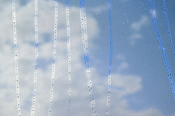 포토 JPG 해외이미지 구름 디자인 백그라운드 겨울 패턴 창문 유리 벽지 하늘 표면 추상 사람없음 장식 가로 파란색 회색 물방울 거친 이슬 묘사 질감 복고 내추럴 그런지 엘리먼트 옛날 해외202004 해외포토 자연요소 계절 컬러 무늬 재질 파일형식 이미지허브