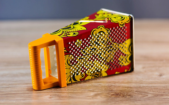 포토 JPG 해외이미지 음식 패턴 채소 주방용품 손잡이 요리 사람없음 빛 금속 주방 장비 공구 오브젝트 싱글 날카로움 갈기 직사각형 고립 옛날 철강 해외202004 해외포토 도형 생활용품 무늬 재질 도구 파일형식 이미지허브