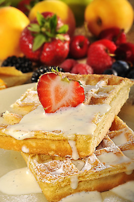 포토 JPG 해외이미지 열매 음식 과일 딸기 아침 디저트 건강 요리 사람없음 컬러풀 과자 신선 황금 달콤 맛 아침식사 설탕 먹기 크림 와플 바닐라 페스츄리 포도당 해외202004 해외포토 주간 식물 빵 컬러 컨셉 모션 식사 파일형식 이미지허브