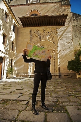 포토 JPG 해외이미지 유럽 종교 벽 조각 여행 지도 창문 휴가 바닥 사람 사람없음 조각상 성당 교회 여행객 문 마을 바위 도시 스페인 입장 읽기 신성 방문 방패 타운 천연기념물 숨김 해외202004 해외포토 나라 컨셉 종교건축 모션 건물 조형물 돌_바위 파일형식 이미지허브