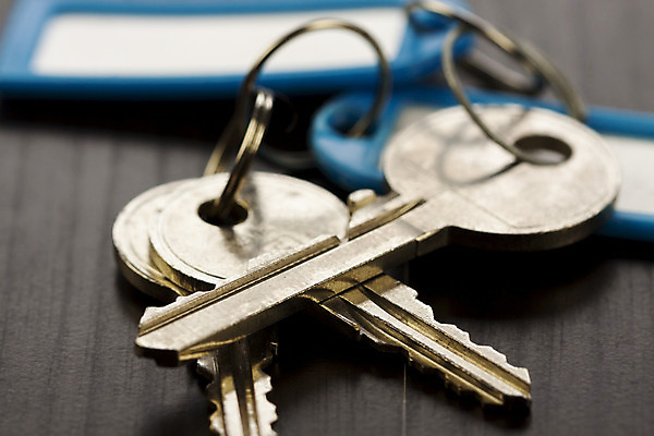 포토 JPG 해외이미지 컨셉 자동차 탁자 열쇠 주택 안전 사람없음 금속 오픈 재산 위험 절도 다발 입장 잠금 보안 보험 거짓말 사생활 철강 소유 해외202004 해외포토 육상교통 가구 재질 건물 금융 범죄 파일형식 이미지허브