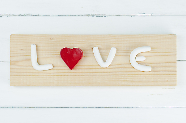 포토 JPG 해외이미지 디자인 알파벳 백그라운드 컨셉 텍스트 추상 아이디어 발렌타인데이 사랑 미술 사람없음 목재 빨간색 초록색 단어 우주 흰색 하트 편지 심볼 사인 질감 옛날 해외202004 해외포토 모양 나무 문자 영어 감정 컬러 무늬 재료 데이이벤트 문화예술 파일형식 이미지허브