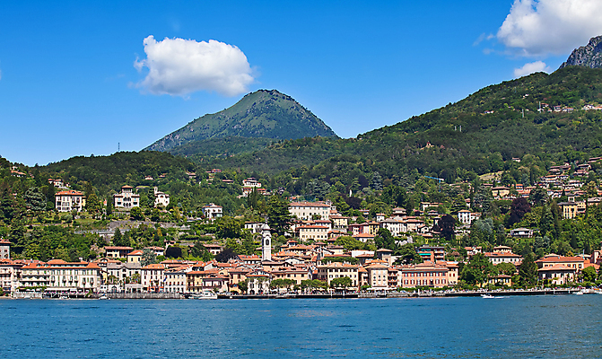 포토 JPG 해외이미지 공원 유럽 호수 여행 자연 하늘 휴가 산 주택 풍경 사람없음 물 여름 파란색 평화 마을 정원 침묵 이탈리아 시골 도시 보트 지중해 빌라 타일 스위스 언덕 그림 알프스 지역 타운 파라다이스 해외202004 해외포토 자연요소 계절 공공시설 나라 바다 컬러 컨셉 배_교통 건물 소리 생태계 파일형식 이미지허브