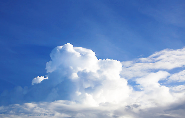 포토 JPG 해외이미지 구름 계절 하늘색 백그라운드 자연 하늘 날씨 풍경 사람없음 야외 여름 파란색 빛 햇빛 맑음 봄 흰색 분위기 수분 천국 흐림 해외202004 해외포토 자연요소 컬러 컨셉 태양 생태계 파일형식 이미지허브