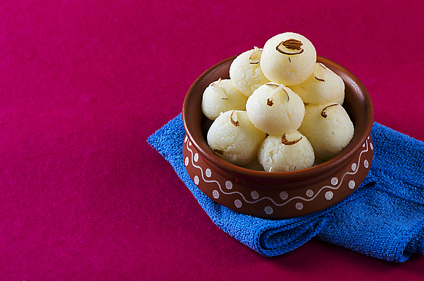 포토 JPG 해외이미지 디저트 사람없음 도자기 원형 사기그릇 냅킨 인도음식 해외포토 도형 그릇 음식 동양음식 파일형식 이미지허브