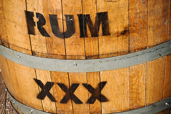 포토 JPG 해외이미지 열대 통 사람없음 가로 향수 해군 해적 해외202004 해외포토 군대 화장품 도둑 파일형식 이미지허브