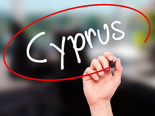 포토 JPG 해외이미지 나무 응시 유럽 도로 모래 바다 섬 여행 백그라운드 자연 휴가 휴식 풍경 사람없음 목재 물 여름 강 태양 맑음 운명 만 뜨거움 지중해 사인 휴양지 시력 랜드마크 파라다이스 해외202004 해외포토 사이프러스공화국 자연요소 식물 시선 계절 나라 길 컨셉 재료 교통시설 날씨 장소 생태계 파일형식 이미지허브