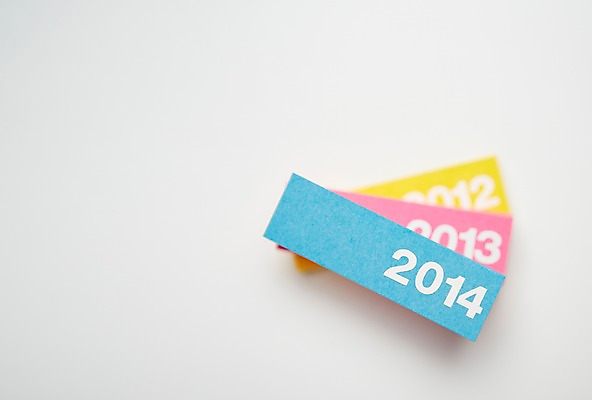 포토 JPG 스튜디오촬영 백그라운드 새해 실내 근접촬영 사람없음 아웃포커스 숫자 오브젝트 포스트잇 2014년 2013년 국내포토 문자 뷰포인트 촬영기법 내부 메모지 연도 파일형식