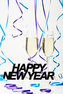 포토 JPG 스튜디오촬영 문자 알파벳 영어 리본 백그라운드 술잔 대문자 새해 주류 실내 사람없음 단어 새해인사 끈 샴페인 오브젝트 담기 샴페인잔 해피뉴이어 국내포토 음료 모션 잔 내부 인사 파일형식