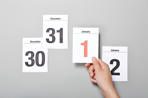 포토 JPG 스튜디오촬영 1 손 백그라운드 새해 한손 실내 한명 들기 근접촬영 신체부위 달력 날짜 오브젝트 1월 1일 국내포토 뷰포인트 모션 사람 내부 파일형식