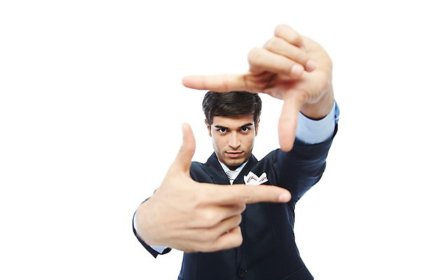 포토 JPG 스튜디오촬영 서양인 해외기획촬영 2012년태국 남자 비즈니스 모션 프레임 실내 한명 누끼 사람 정장 손짓 상반신 20대 성인 앞모습 아웃포커스 비즈니스라이프 사각형 비즈니스맨 와이드앵글 청년만 청년남자만 청년남자한명만 성인남자한명만 국내포토 도형 외국인 1 라이프스타일 옷 뷰포인트 촬영기법 청년 내부 직장인 남자만 남자한명만 성인남자만 성인만 파일형식