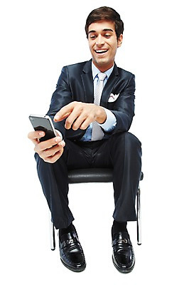 포토 JPG 스튜디오촬영 전신 서양인 해외기획촬영 응시 2012년태국 남자 의자 비즈니스 실내 한명 웃음 들기 누끼 사람 앉기 정장 손짓 20대 성인 앞모습 비즈니스라이프 스마트폰 가리킴 비즈니스맨 와이드앵글 청년만 청년남자만 청년남자한명만 성인남자한명만 국내포토 외국인 1 라이프스타일 시선 옷 뷰포인트 가구 모션 표정 청년 내부 핸드폰 스마트기기 직장인 남자만 남자한명만 성인남자만 성인만 파일형식