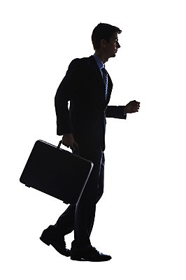 포토 JPG 스튜디오촬영 전신 서양인 해외기획촬영 응시 2012년태국 남자 실루엣 서류가방 가방 비즈니스 모션 실내 한명 서기 들기 누끼 사람 정장 20대 성인 비즈니스라이프 걷기 비즈니스맨 역광 청년만 청년남자만 청년남자한명만 성인남자한명만 국내포토 외국인 1 라이프스타일 시선 잡화 옷 촬영기법 청년 내부 직장인 남자만 남자한명만 성인남자만 성인만 파일형식