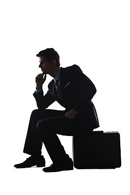 포토 JPG 스튜디오촬영 전신 서양인 해외기획촬영 응시 2012년태국 남자 실루엣 생각 서류가방 가방 비즈니스 모션 실내 한명 누끼 사람 앉기 정장 20대 성인 옆모습 비즈니스라이프 턱괴기 비즈니스맨 고민 역광 청년만 청년남자만 청년남자한명만 성인남자한명만 국내포토 외국인 1 라이프스타일 시선 잡화 옷 감정 뷰포인트 촬영기법 청년 내부 직장인 남자만 남자한명만 성인남자만 성인만 파일형식