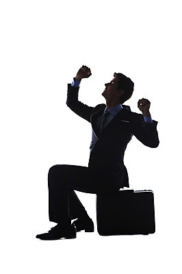 포토 JPG 스튜디오촬영 전신 서양인 해외기획촬영 2012년태국 남자 실루엣 서류가방 가방 비즈니스 모션 실내 한명 누끼 사람 앉기 정장 20대 성인 옆모습 비즈니스라이프 올려보기 비즈니스맨 기지개 역광 청년만 청년남자만 청년남자한명만 성인남자한명만 국내포토 외국인 1 라이프스타일 잡화 옷 뷰포인트 촬영기법 청년 내부 직장인 남자만 남자한명만 성인남자만 성인만 파일형식