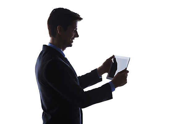 포토 JPG 스튜디오촬영 서양인 해외기획촬영 응시 2012년태국 남자 실루엣 비즈니스 모션 실내 한명 웃음 들기 누끼 사람 정장 상반신 20대 성인 옆모습 비즈니스라이프 태블릿 웹서핑 비즈니스맨 역광 청년만 청년남자만 청년남자한명만 성인남자한명만 국내포토 외국인 1 라이프스타일 시선 옷 뷰포인트 촬영기법 표정 청년 내부 전자제품 스마트기기 직장인 남자만 남자한명만 성인남자만 성인만 파일형식