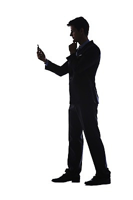 포토 JPG 스튜디오촬영 전신 서양인 외국인 백인 해외기획촬영 응시 2012년태국 남자 실루엣 비즈니스 모션 실내 한명 서기 들기 누끼 사람 정장 20대 성인 옆모습 비즈니스라이프 스마트폰 비즈니스맨 역광 남자만 남자한명만 성인남자만 청년만 청년남자만 청년남자한명만 성인한명만 성인남자한명만 성인만 국내포토 1 라이프스타일 시선 옷 뷰포인트 촬영기법 인종 청년 내부 핸드폰 스마트기기 직장인 파일형식