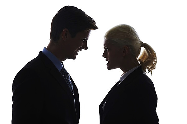 포토 JPG 스튜디오촬영 서양인 해외기획촬영 2012년태국 여자 남자 실루엣 비즈니스 모션 실내 누끼 사람 정장 상반신 20대 성인 두명 옆모습 비즈니스라이프 마주보기 비즈니스맨 비즈니스우먼 싸움 역광 청년만 국내포토 외국인 라이프스타일 옷 뷰포인트 촬영기법 청년 내부 직장인 성인만 파일형식