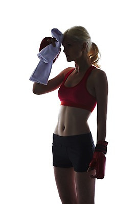 포토 JPG 스튜디오촬영 서양인 해외기획촬영 2012년태국 여자 실루엣 스포츠 반바지 휴식 실내 한명 서기 들기 누끼 사람 20대 성인 옆모습 운동복 수건 운동 헬스 권투 글러브 권투글러브 목표 탱크톱 땀 역광 열정 의료성형뷰티 청년만 청년여자만 청년여자한명만 성인여자한명만 국내포토 외국인 1 옷 감정 스포츠용품 뷰포인트 장갑 컨셉 상의 바지 모션 촬영기법 건강 청년 내부 위생용품 격투기 여자만 여자한명만 성인여자만 성인만 파일형식