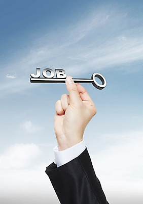 PSD 구름 편집이미지 직업 손 신체 비즈니스 하늘 열쇠 정장 손짓 신체부위 job 이미지편집 자연요소 옷 모션 사람 파일형식