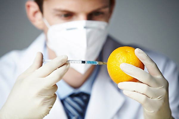 포토 JPG 스튜디오촬영 서양인 해외기획촬영 직업 응시 2012년태국 남자 과학 장갑 오렌지 과일 회색배경 실내 실험기구 실험 주사기 마스크 한명 들기 사람 상반신 20대 성인 앞모습 아웃포커스 관찰 가운 실험복 생명공학 연구원 과학자 유전자변형 청년만 청년남자만 청년남자한명만 성인남자한명만 국내포토 외국인 1 시선 잡화 옷 뷰포인트 백그라운드 의학 의료기기 모션 촬영기법 청년 내부 회색 학자 남자만 남자한명만 성인남자만 성인만 파일형식