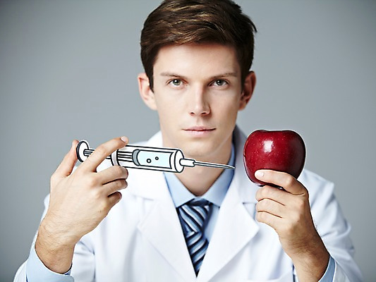 포토 JPG 스튜디오촬영 서양인 해외기획촬영 직업 2012년태국 남자 과학 과일 회색배경 실내 실험기구 실험 주사기 한명 들기 사람 상반신 20대 성인 앞모습 가운 실험복 사과 생명공학 연구원 과학자 페이퍼플레이 유전자변형 청년만 청년남자만 청년남자한명만 성인남자한명만 국내포토 외국인 1 옷 뷰포인트 백그라운드 의학 의료기기 모션 청년 내부 회색 학자 남자만 남자한명만 성인남자만 성인만 파일형식