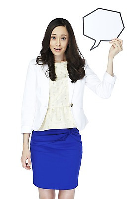 포토 JPG 스튜디오촬영 서양인 해외기획촬영 직업 2012년태국 여자 말풍선 실내 한명 서기 웃음 들기 누끼 사람 정장 20대 성인 앞모습 사회자 쇼 페이퍼플레이 진행 청년만 청년여자만 청년여자한명만 성인여자한명만 국내포토 외국인 1 옷 뷰포인트 모션 표정 청년 내부 여자만 여자한명만 성인여자만 성인만 파일형식