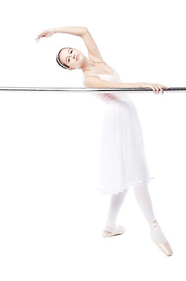 포토 JPG 스튜디오촬영 전신 서양인 해외기획촬영 직업 2012년태국 여자 포즈 모션 실내 한명 서기 누끼 사람 20대 성인 옆모습 손들기 춤 발레 발레리나 발레복 토슈즈 봉 발레동작 청년만 청년여자만 청년여자한명만 성인여자한명만 국내포토 외국인 1 옷 뷰포인트 신발 문화예술 청년 내부 여자만 여자한명만 성인여자만 성인만 파일형식