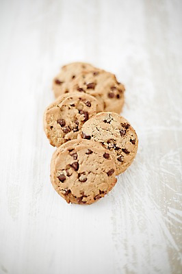 포토 JPG 스튜디오촬영 음식 디저트 실내 근접촬영 사람없음 아웃포커스 쿠키 과자 달콤 초코칩 국내포토 뷰포인트 촬영기법 내부 초콜릿 맛 파일형식