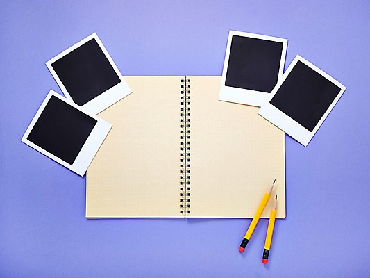 포토 JPG 스튜디오촬영 생활용품 백그라운드 프레임 실내 틀 근접촬영 사람없음 필기구 연필 다이어리 공책 공백 필름 오브젝트 폴라로이드 폴라로이드사진 사진필름 국내포토 뷰포인트 문구용품 학용품 내부 카메라 사무용품 파일형식