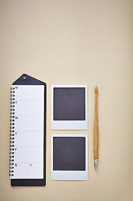 포토 JPG 스튜디오촬영 생활용품 백그라운드 프레임 실내 틀 사람없음 필기구 만년필 다이어리 공백 필름 오브젝트 폴라로이드 폴라로이드사진 사진필름 스케줄러 국내포토 문구용품 내부 펜 카메라 사무용품 파일형식