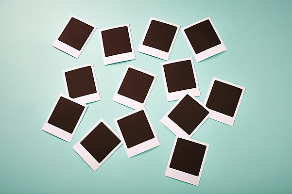 포토 JPG 스튜디오촬영 생활용품 백그라운드 프레임 실내 틀 사람없음 공백 필름 오브젝트 폴라로이드 폴라로이드사진 사진필름 국내포토 내부 카메라 파일형식