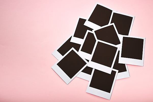 포토 JPG 스튜디오촬영 생활용품 백그라운드 프레임 실내 틀 사람없음 공백 필름 오브젝트 폴라로이드 폴라로이드사진 사진필름 국내포토 내부 카메라 파일형식